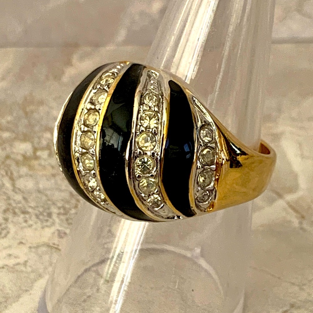 18k Gold Electroplate Black Zebra Striped Vintage Dome Ring with Rhinestones